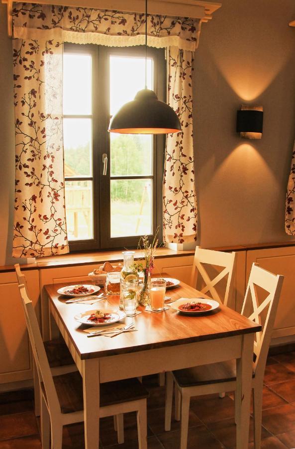 Dvur Liskovy Vrch Hotel Стражни Екстериор снимка