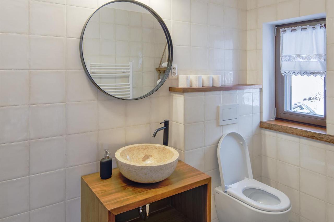 Dvur Liskovy Vrch Hotel Стражни Екстериор снимка